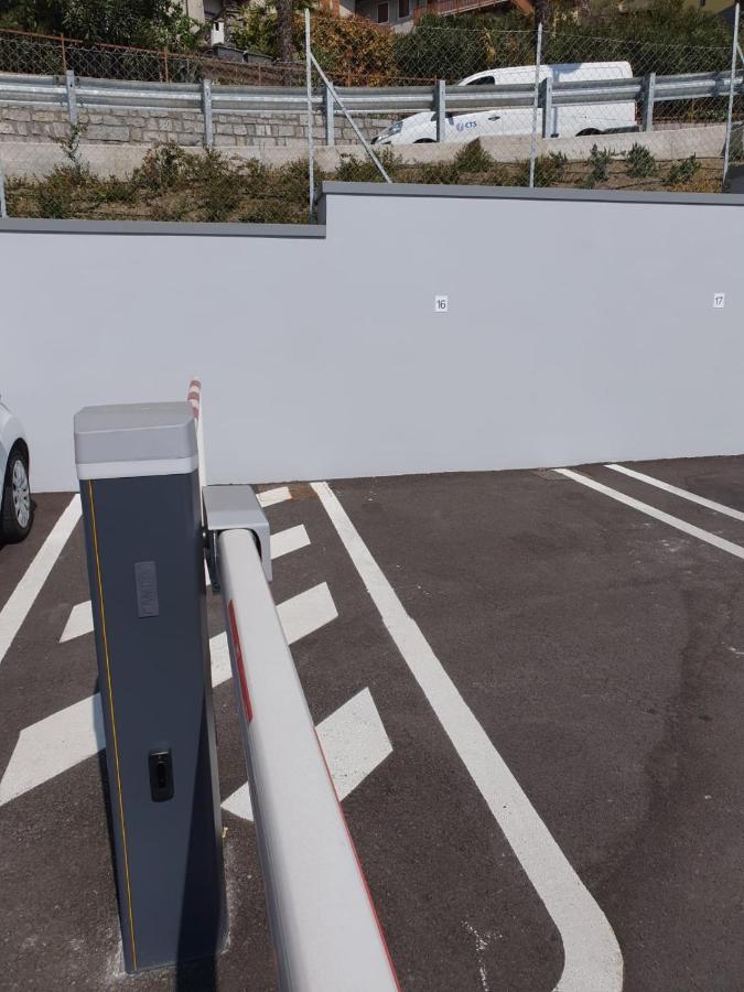 Gardainn Cologna Tenno Bagian luar foto